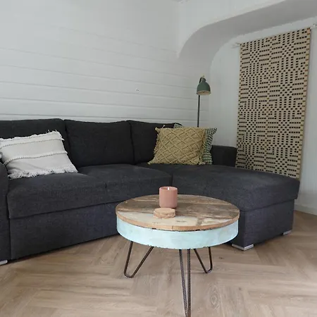 Ithaka House, Unieke Plek Met Vrij Parkeren! Nyaraló *