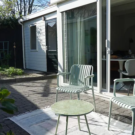 Holiday home Ithaka House, Unieke Plek Met Vrij Parkeren!